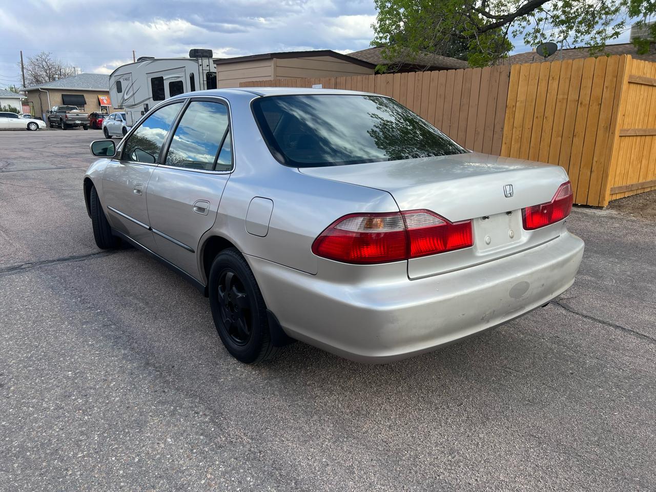 Honda Accord LX sedan 1999