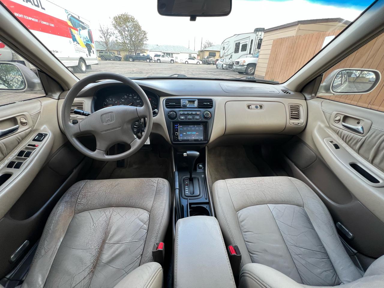 Honda Accord LX sedan 1999