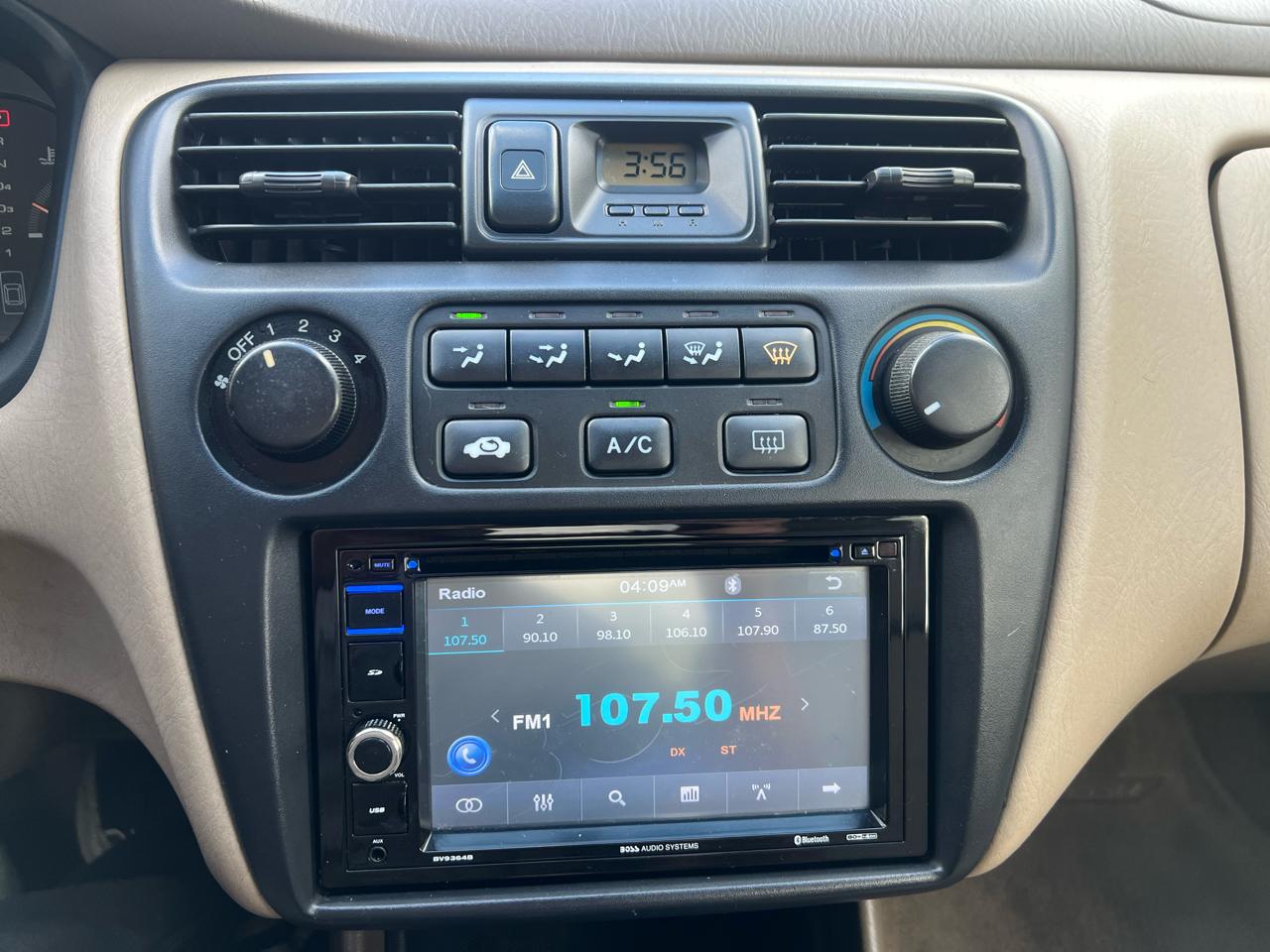 Honda Accord LX sedan 1999