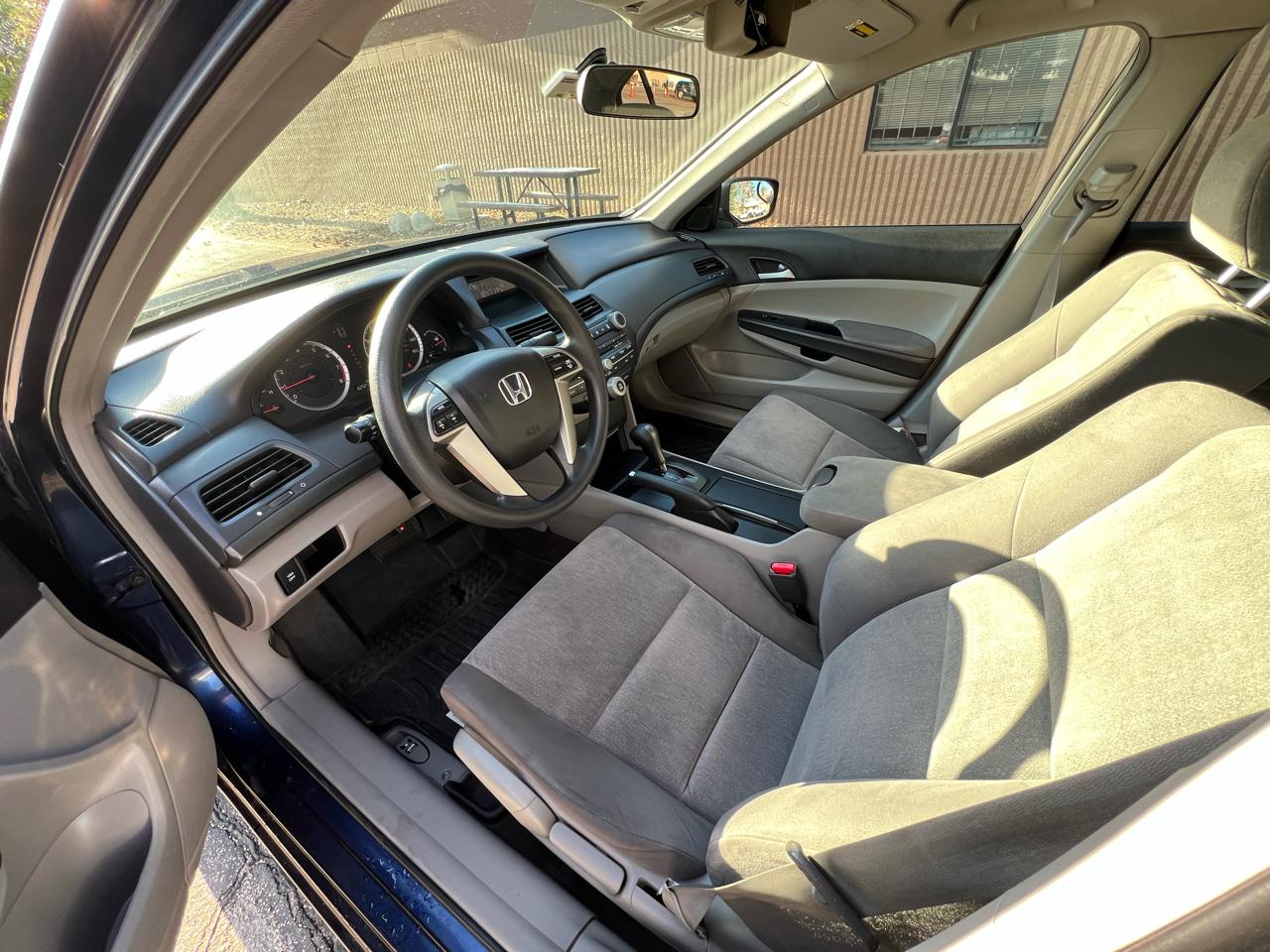 Honda Accord LX sedan AT 2008