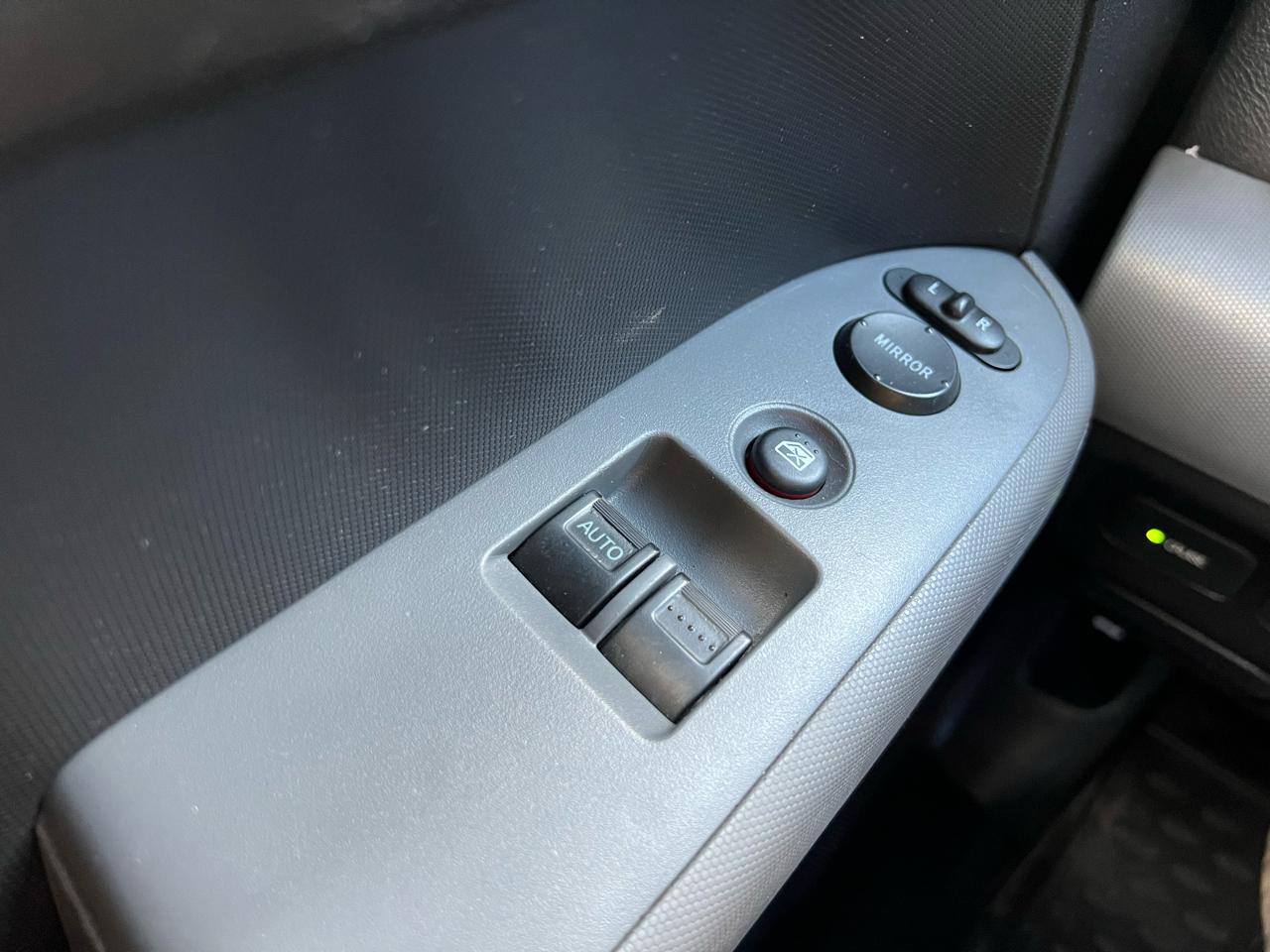 Honda Element LX 4WD AT 2006