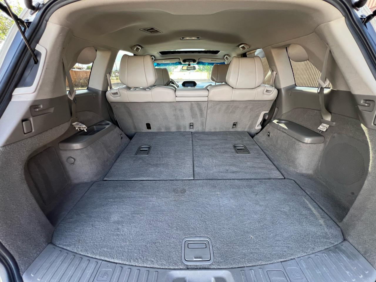 Acura MDX 6-Spd AT w/Tech Package 2011