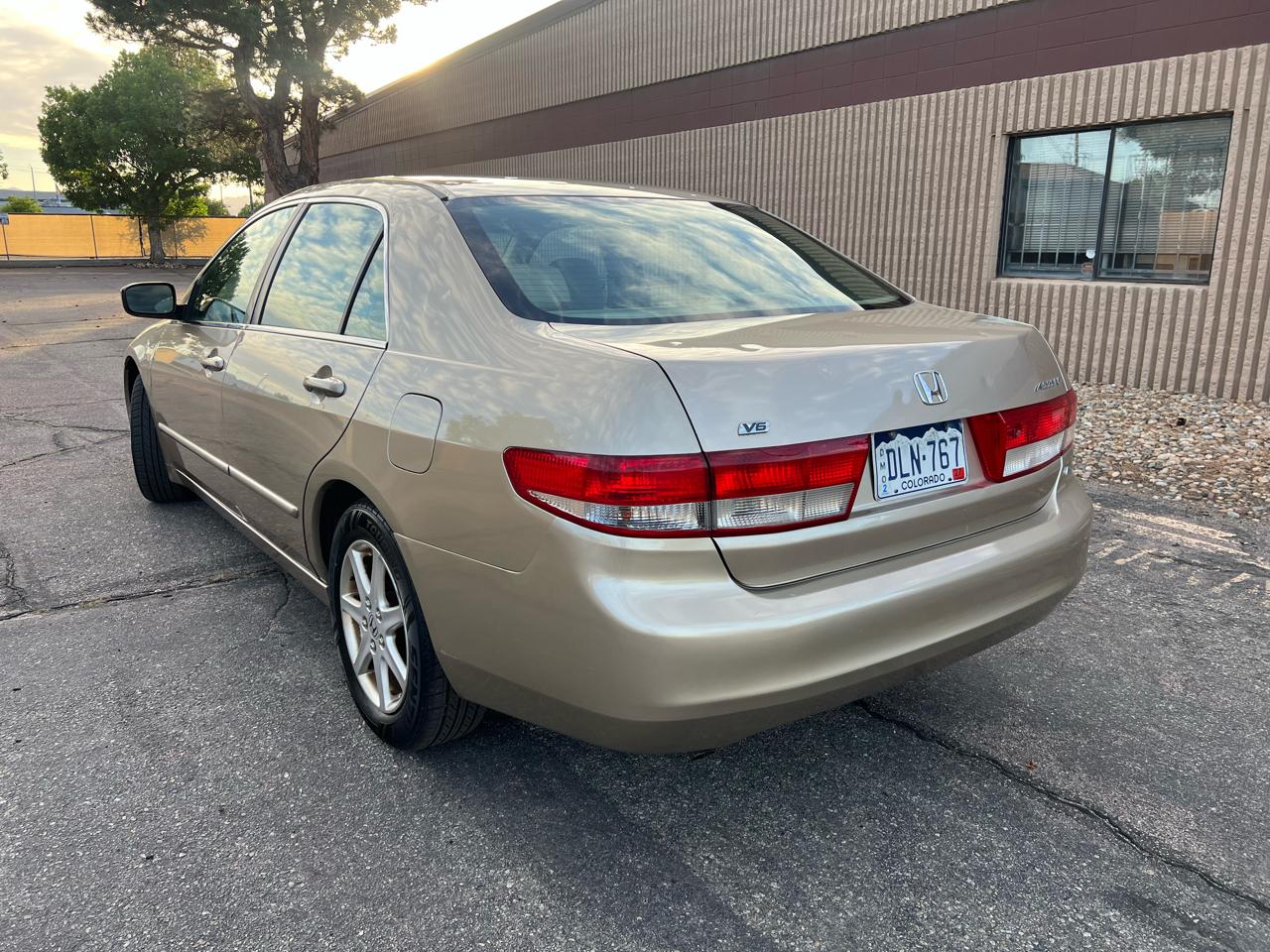 Honda Accord EX V6 sedan AT 2003
