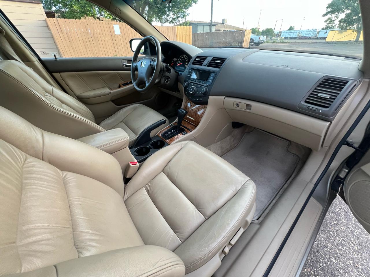 Honda Accord EX V6 sedan AT 2003