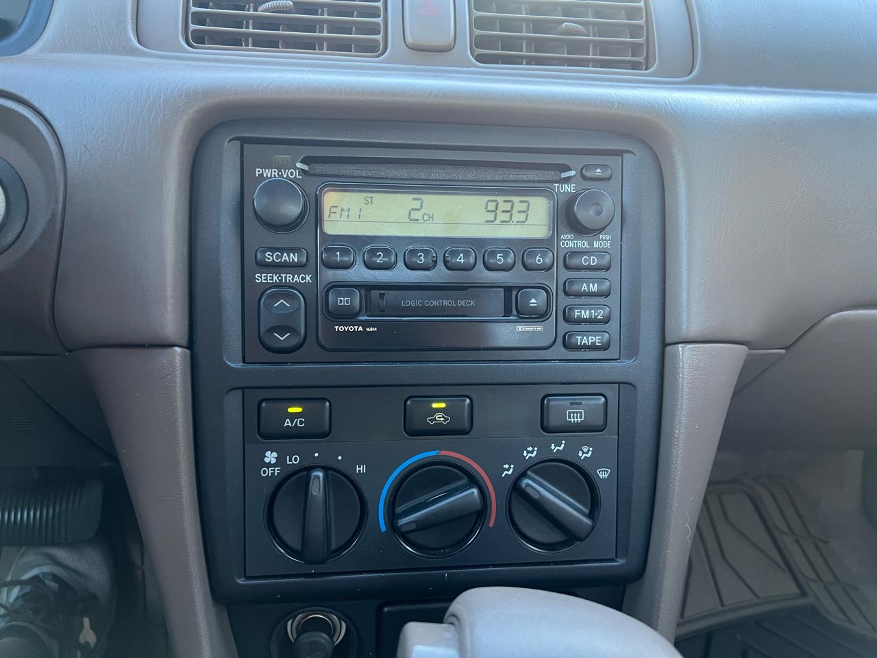 Toyota Camry CE 2001