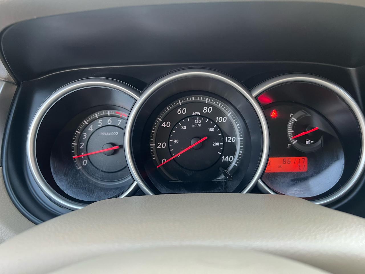 Nissan Versa 1.8 S 2011