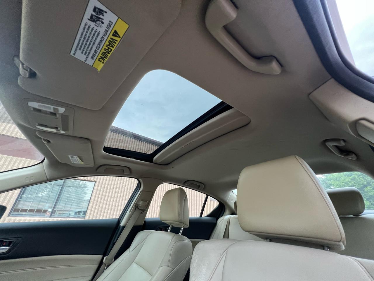 Acura ILX 8-Spd AT 2016