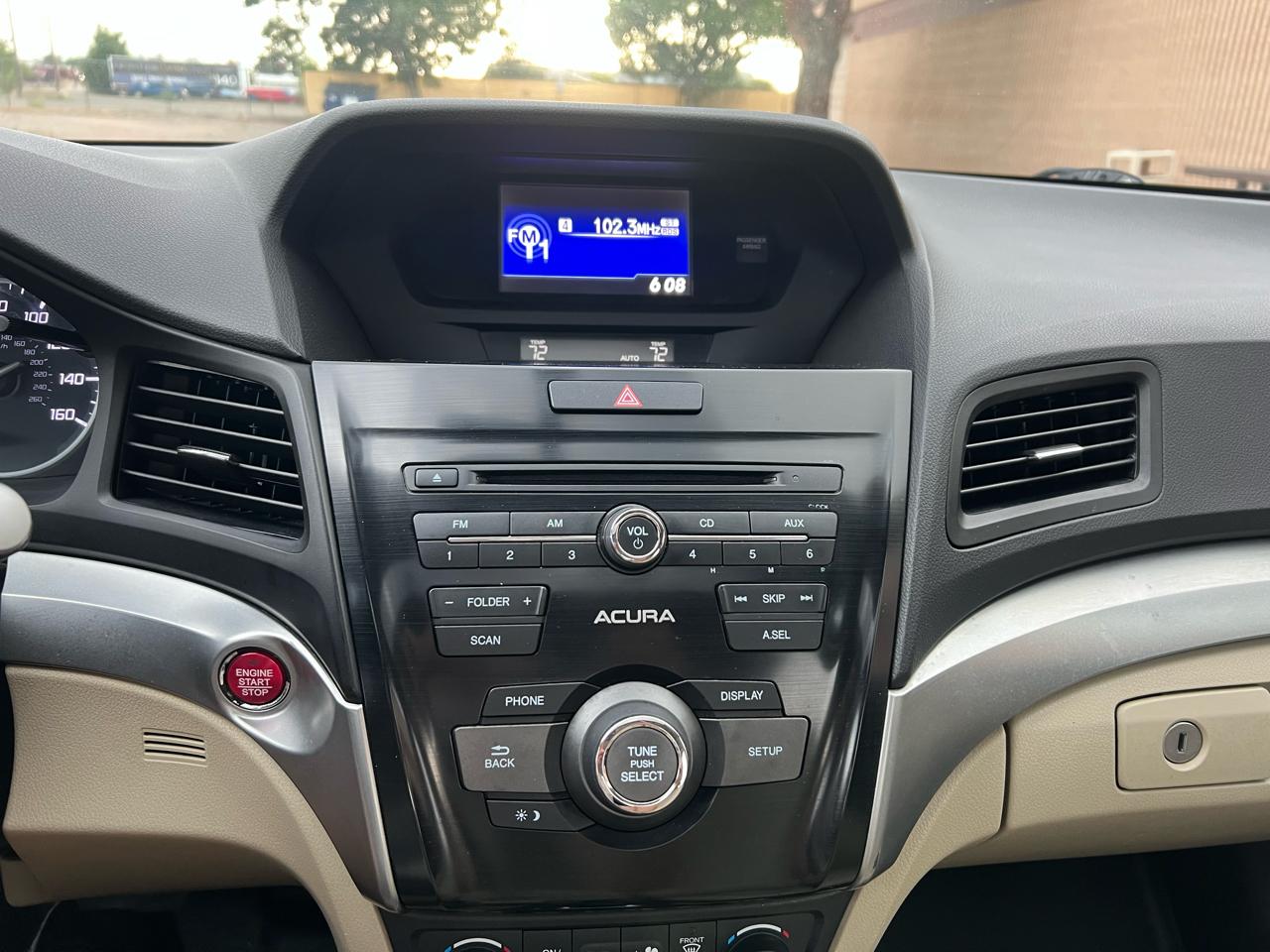 Acura ILX 8-Spd AT 2016