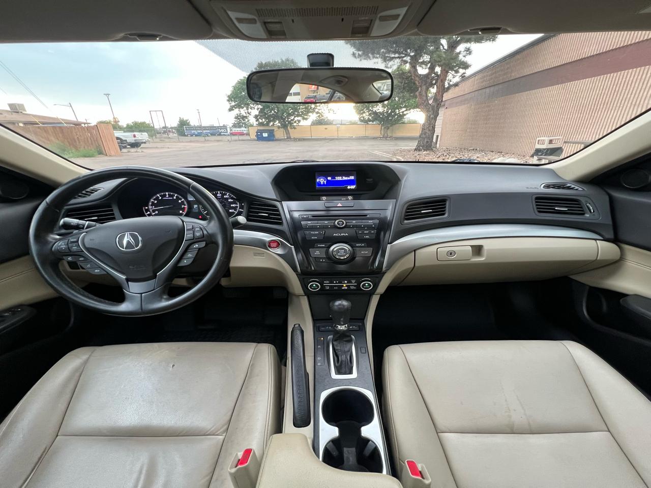 Acura ILX 8-Spd AT 2016