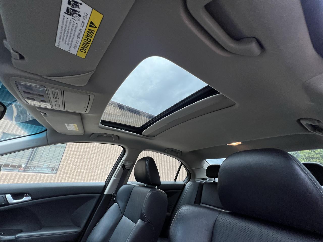 Acura TSX 5-speed AT 2012