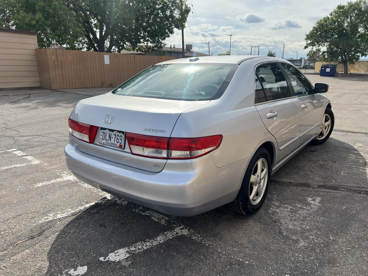Honda Accord EX Sedan AT 2004