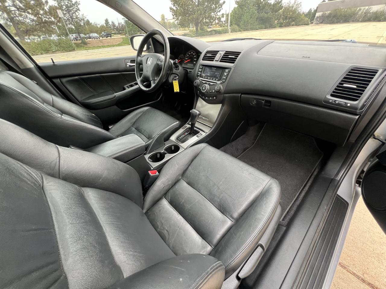 Honda Accord EX Sedan AT 2004