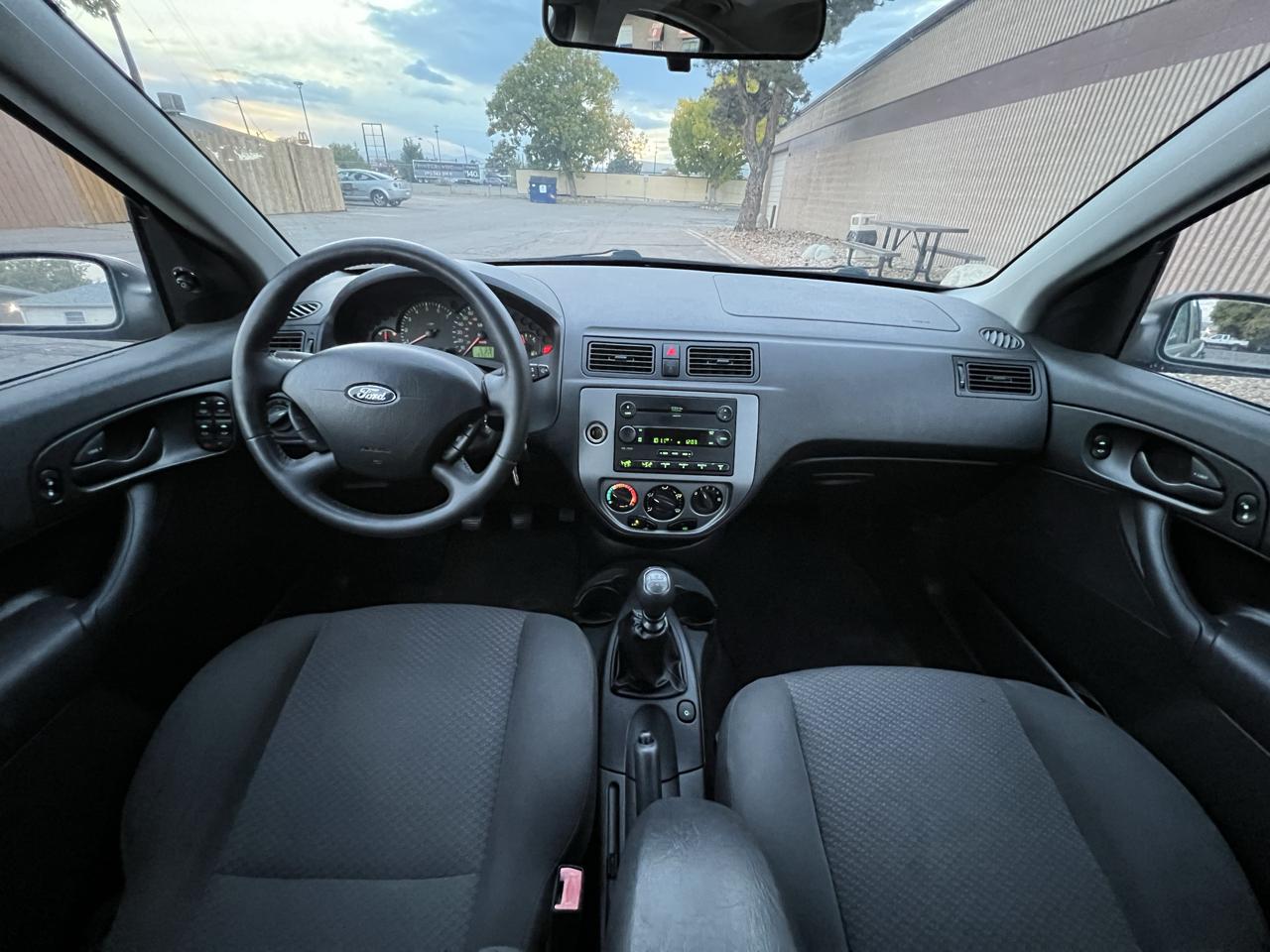 Ford Focus photo 6