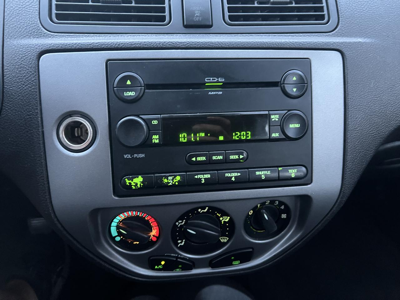 Ford Focus photo 13