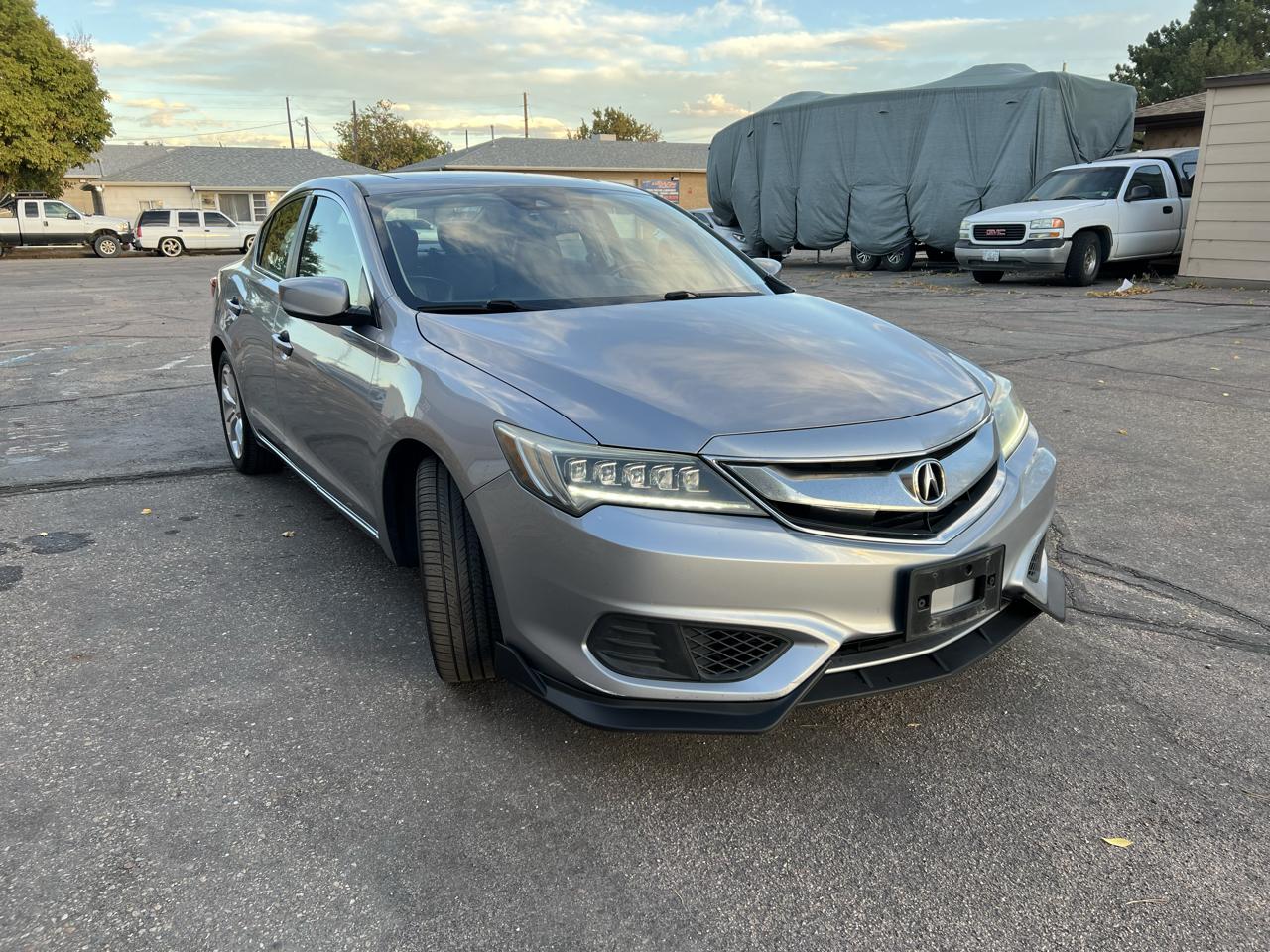 Acura ILX photo 2