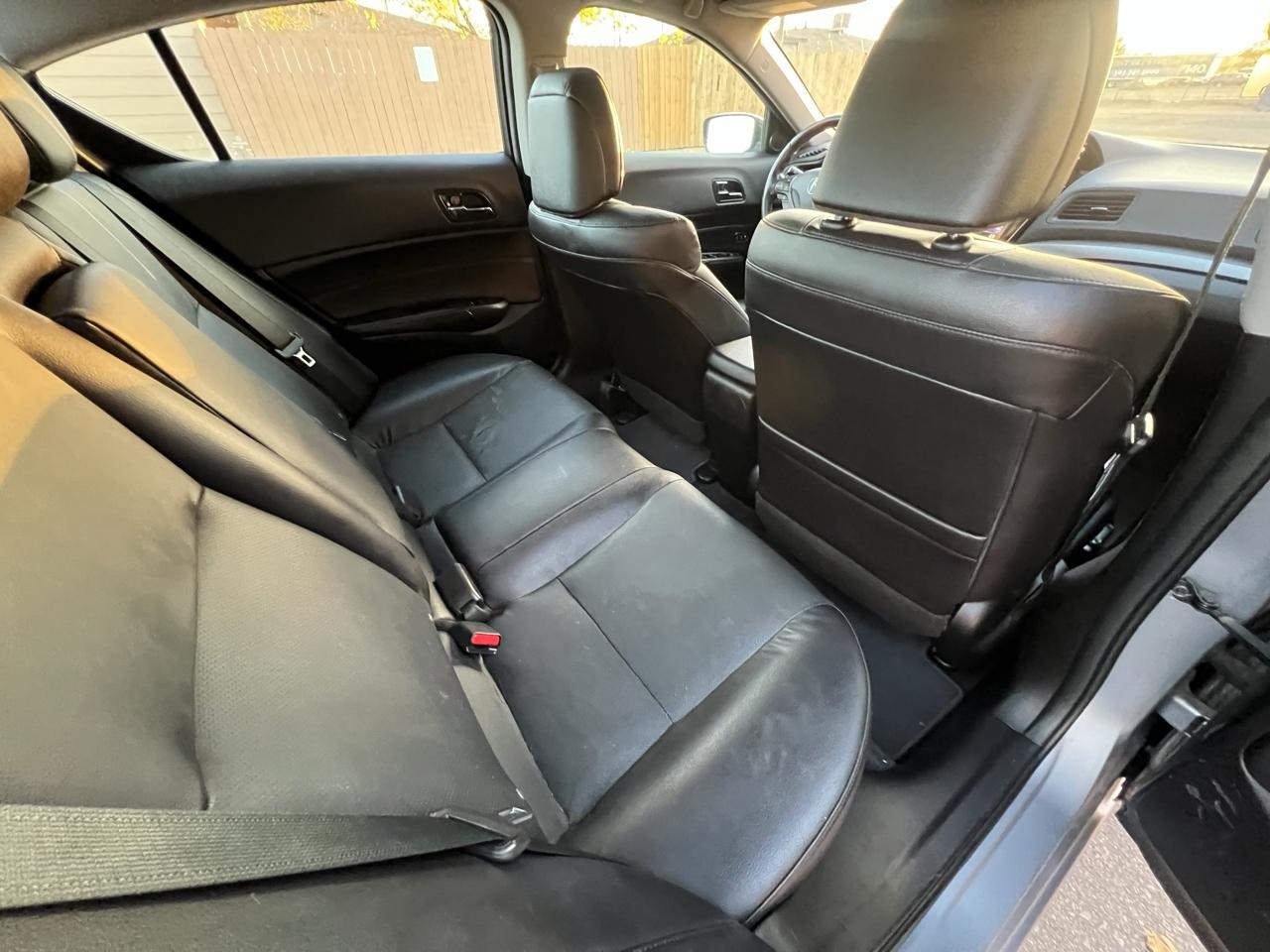 Acura ILX photo 8