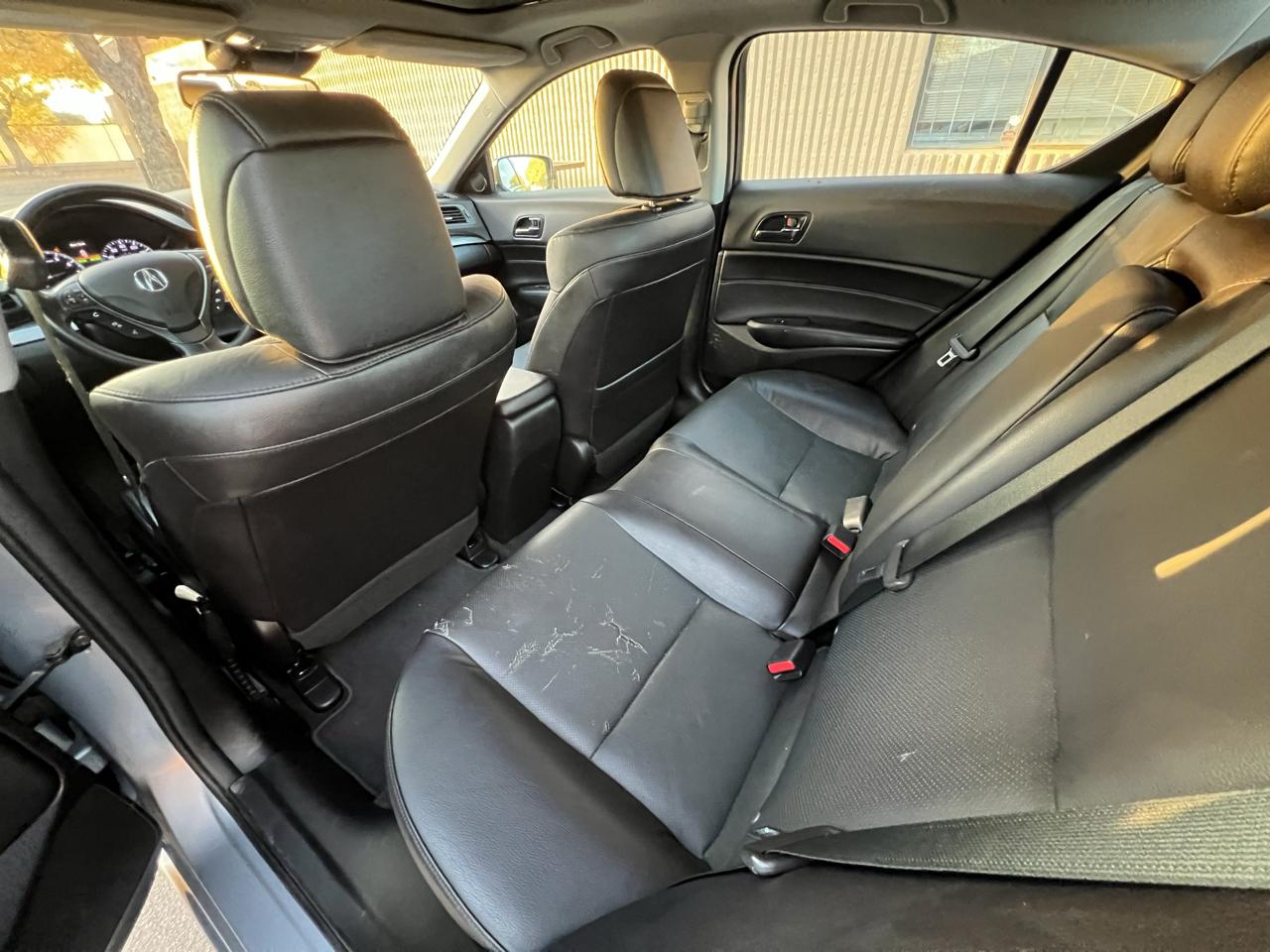 Acura ILX photo 9