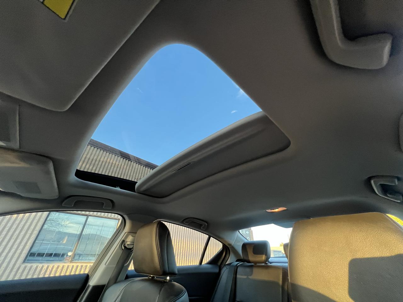 Acura ILX photo 10