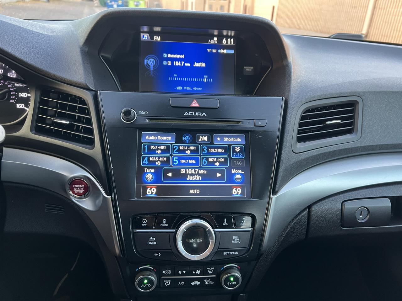 Acura ILX photo 12