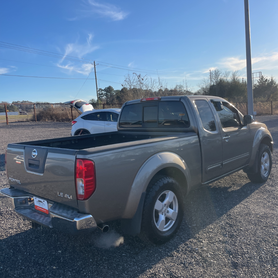 Nissan Frontier LE 2005