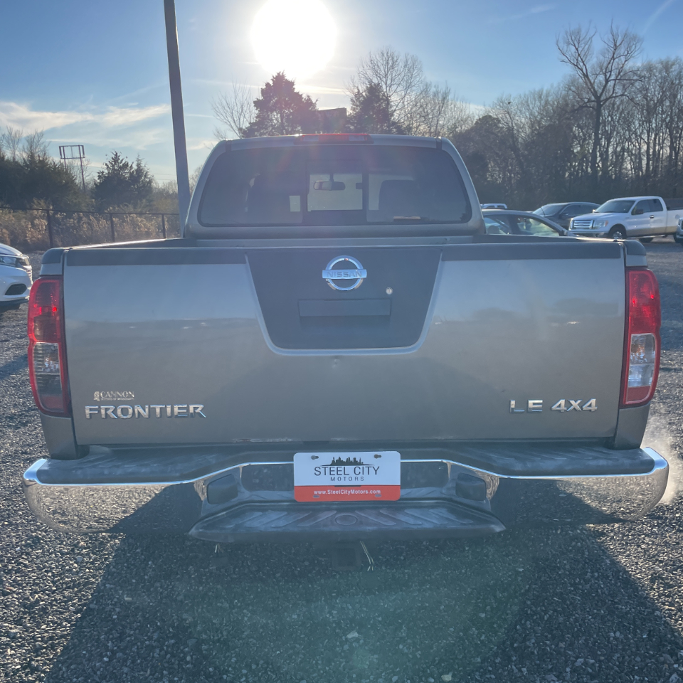 Nissan Frontier LE 2005