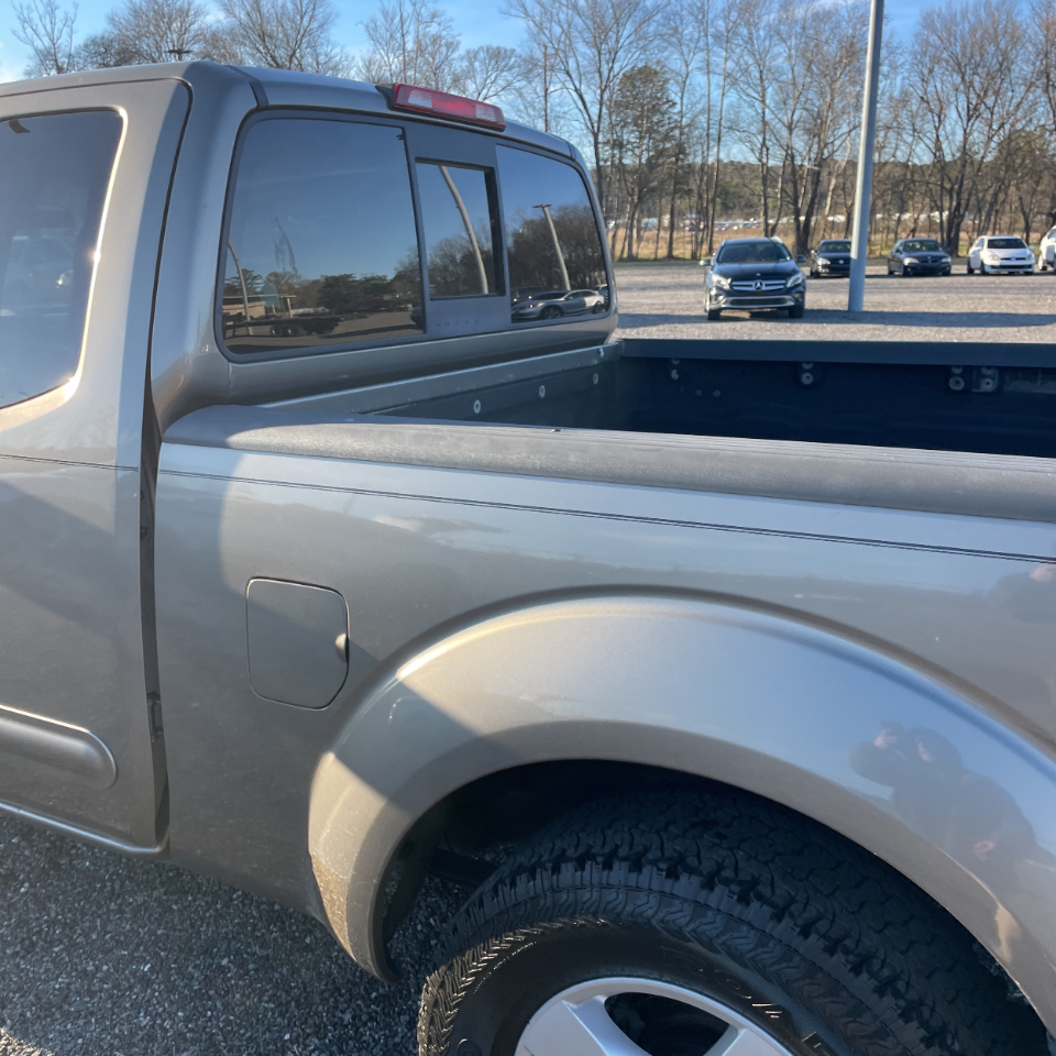 Nissan Frontier LE 2005