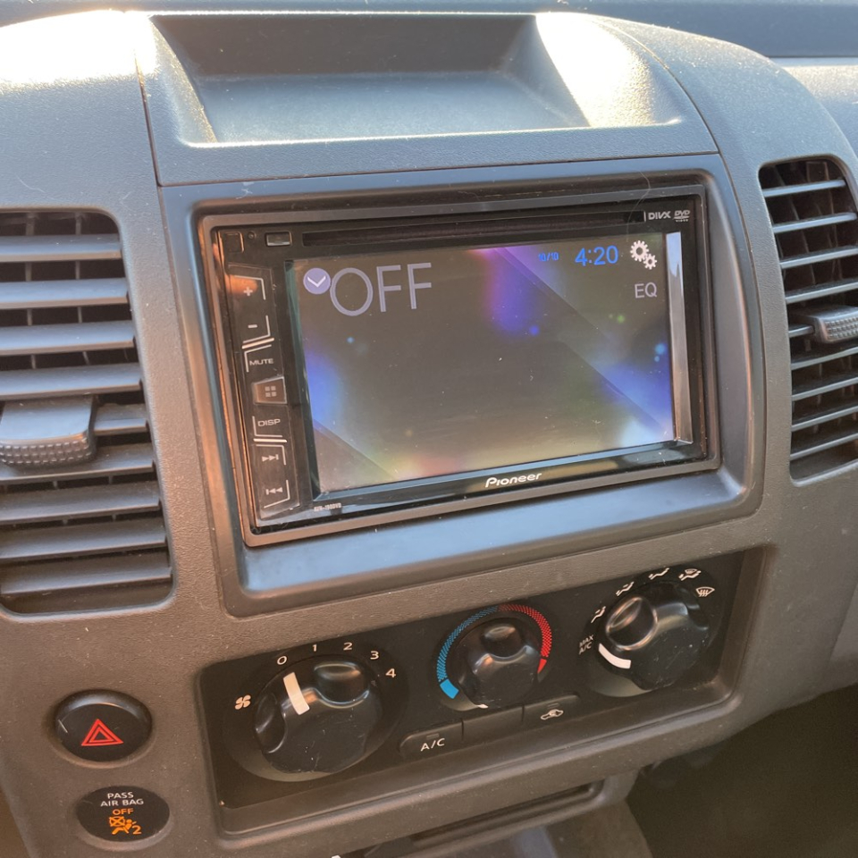 Nissan Frontier LE 2005