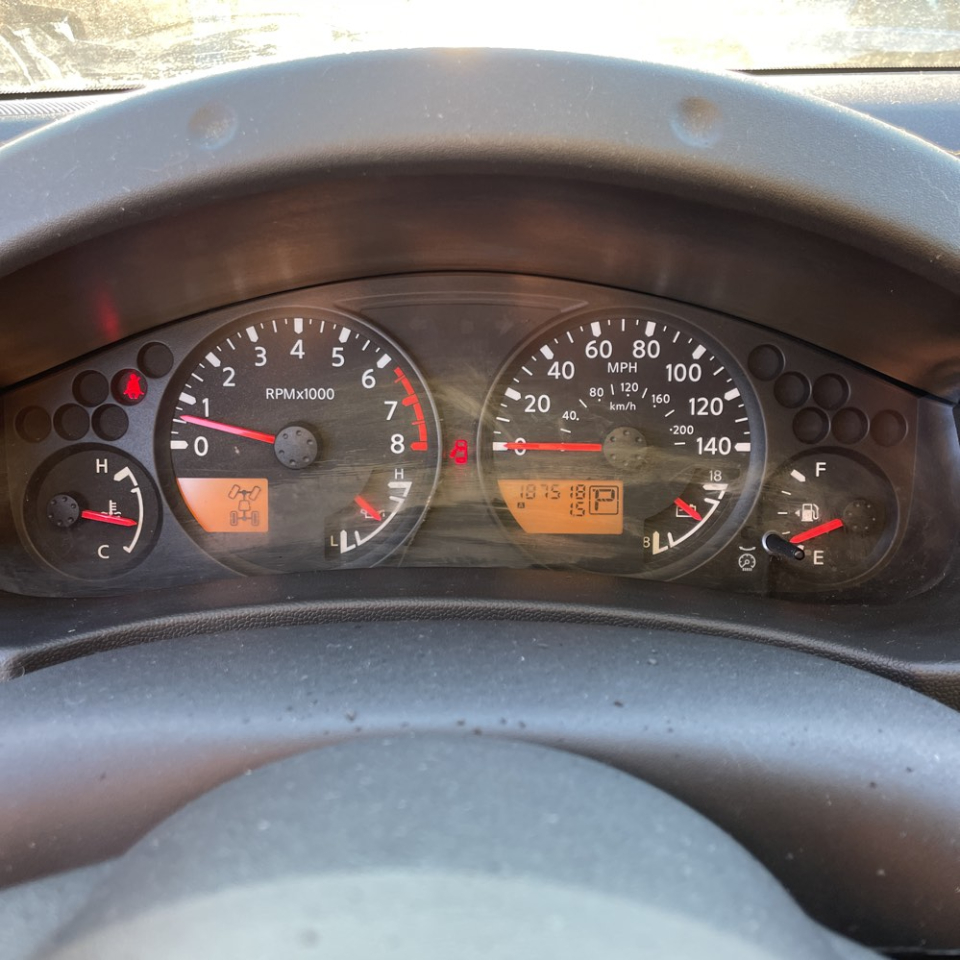 Nissan Frontier LE 2005