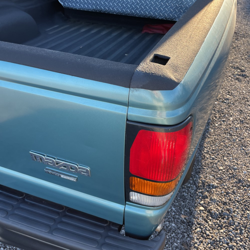 Mazda B-Series  1994
