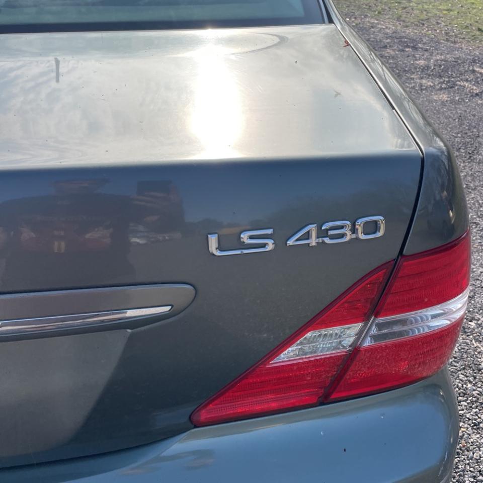 Lexus LS 430  2005