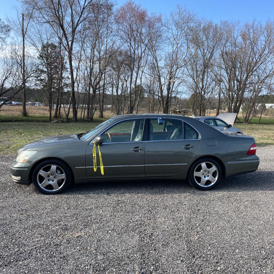 Lexus LS 430  2005