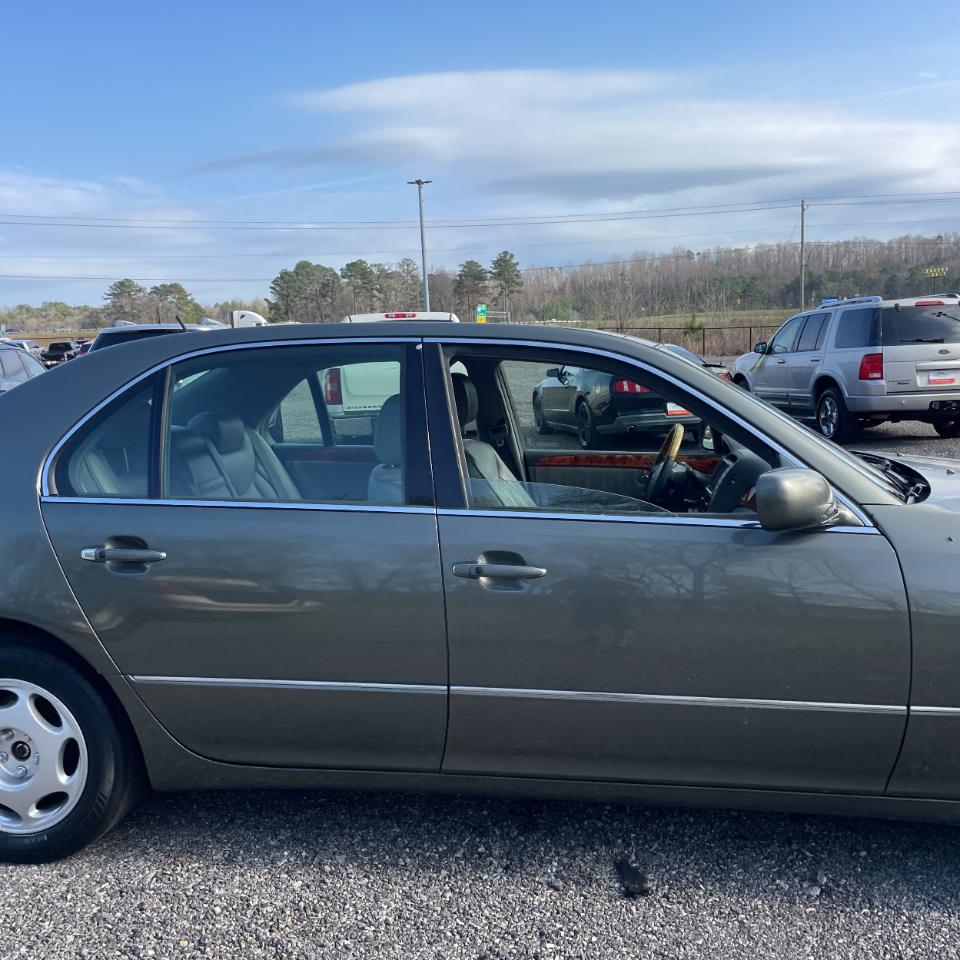 Lexus LS 430  2005