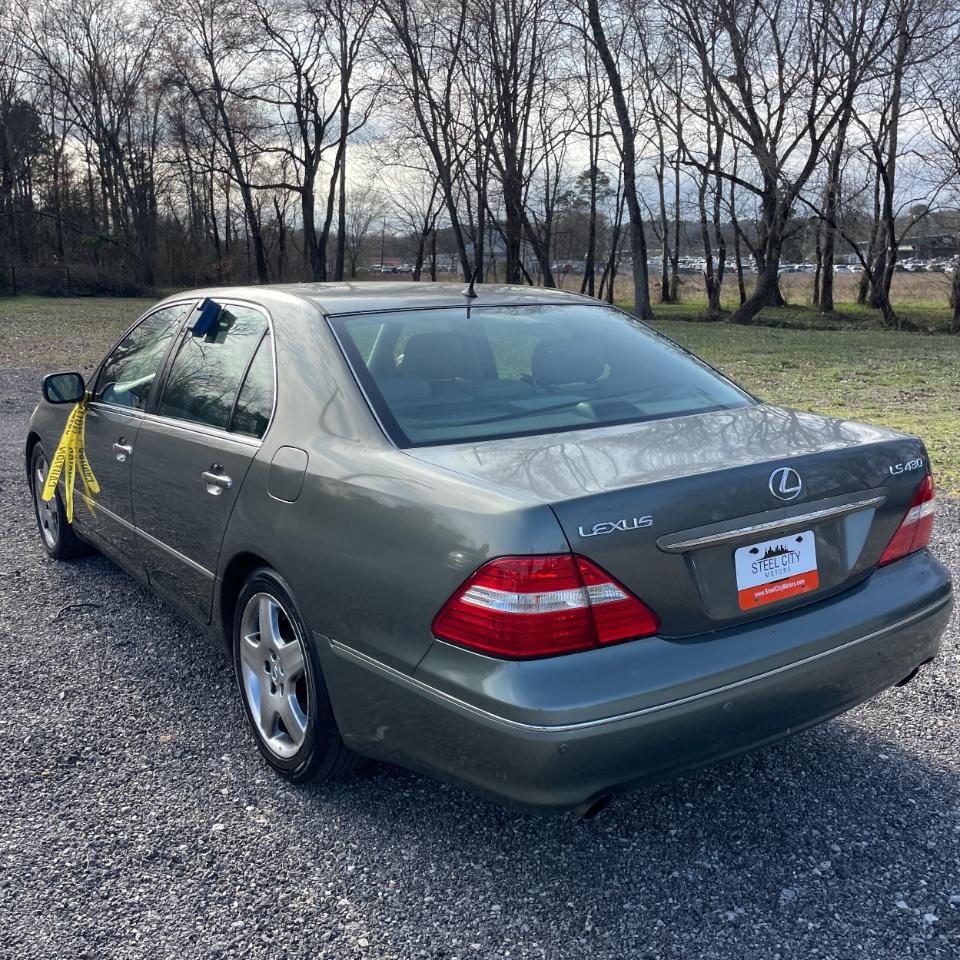 Lexus LS 430  2005