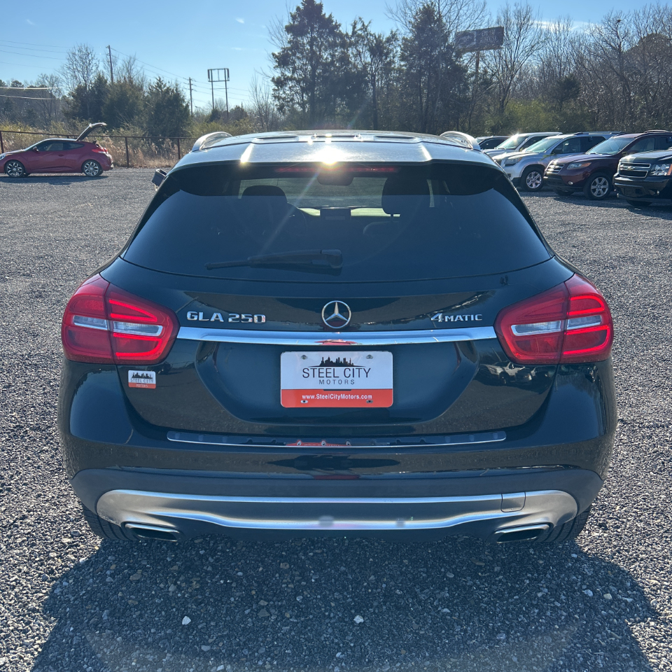 Mercedes-Benz GLA-Class  2015