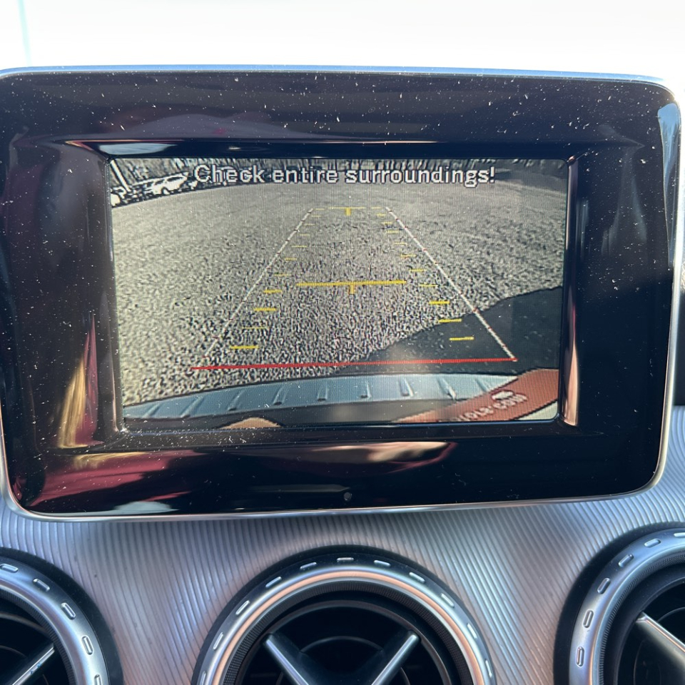 Mercedes-Benz GLA-Class  2015