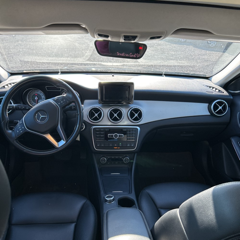 Mercedes-Benz GLA-Class  2015