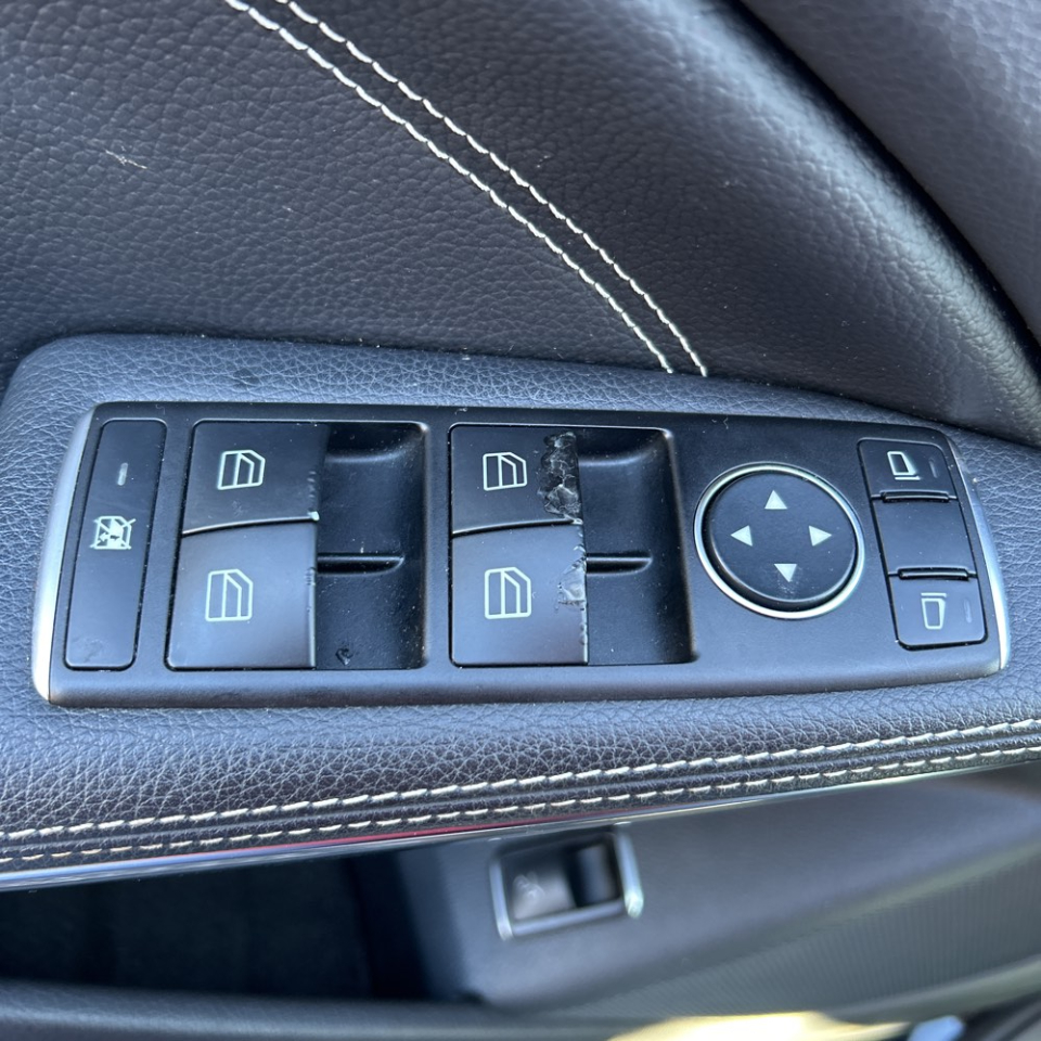 Mercedes-Benz GLA-Class  2015