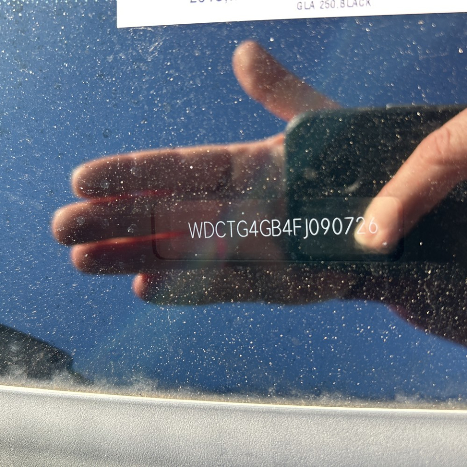 Mercedes-Benz GLA-Class  2015