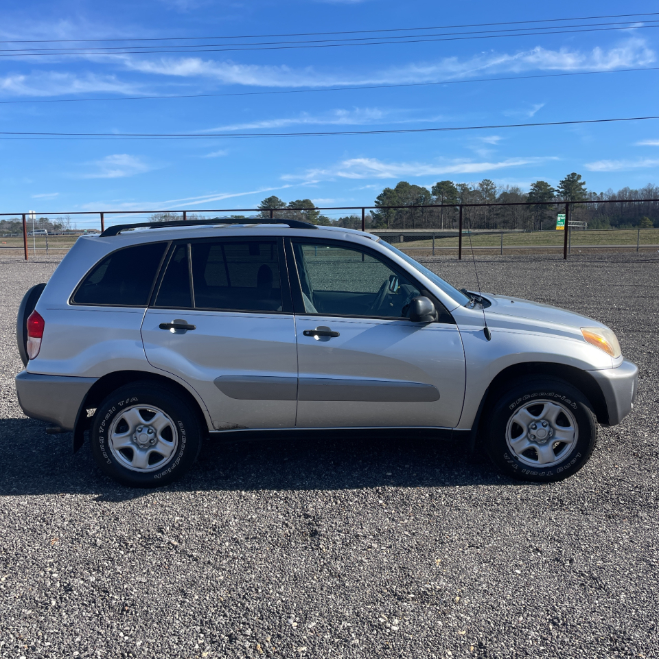 Toyota RAV4 Base 2003