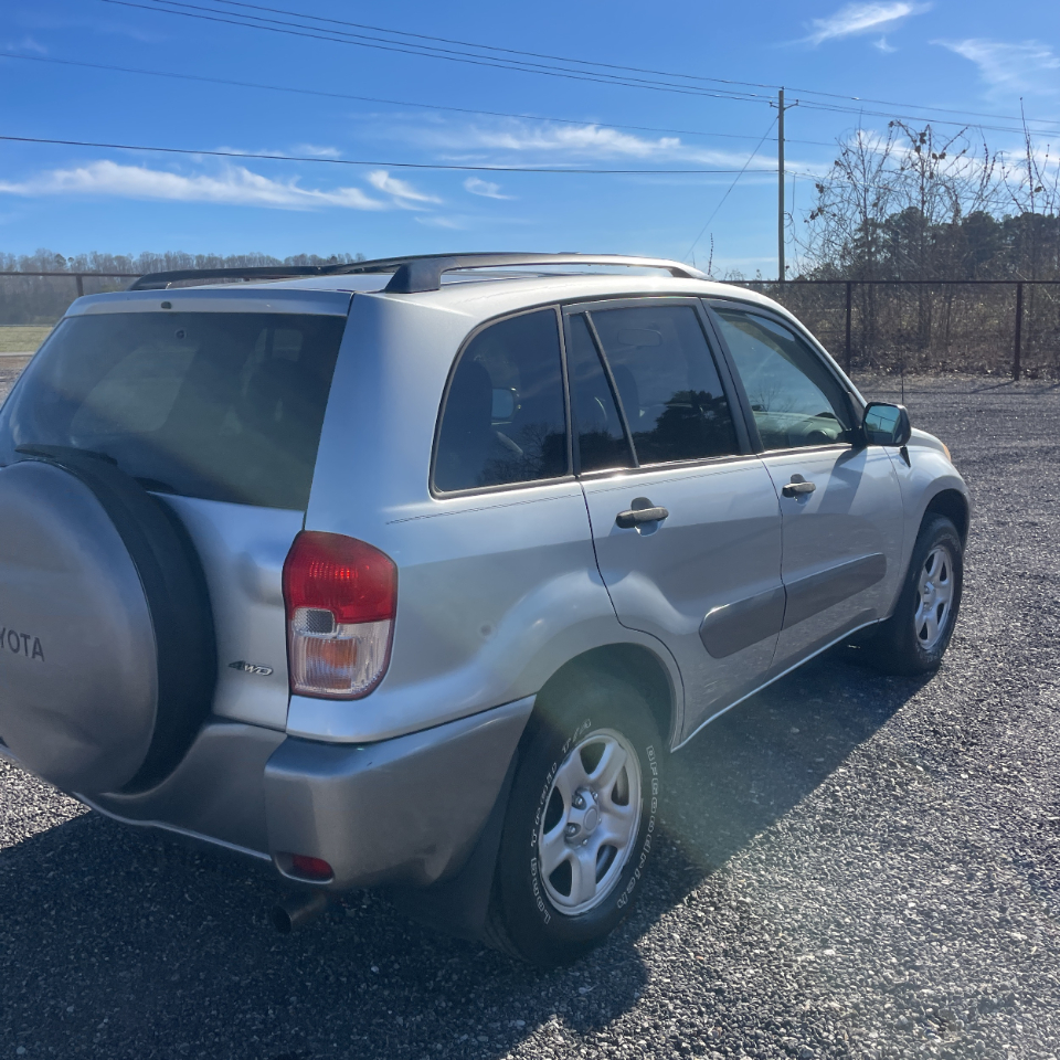 Toyota RAV4 Base 2003