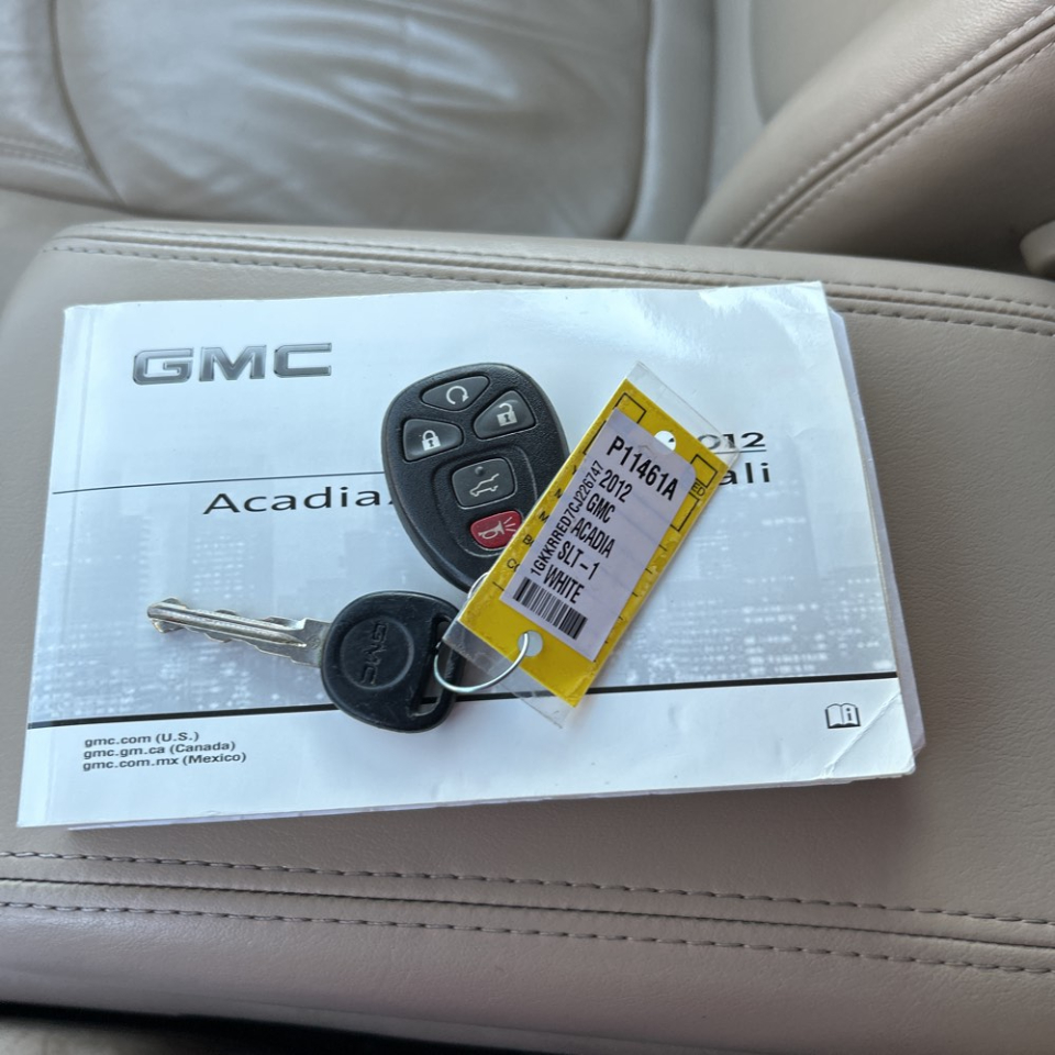 GMC Acadia SLT-1 2012