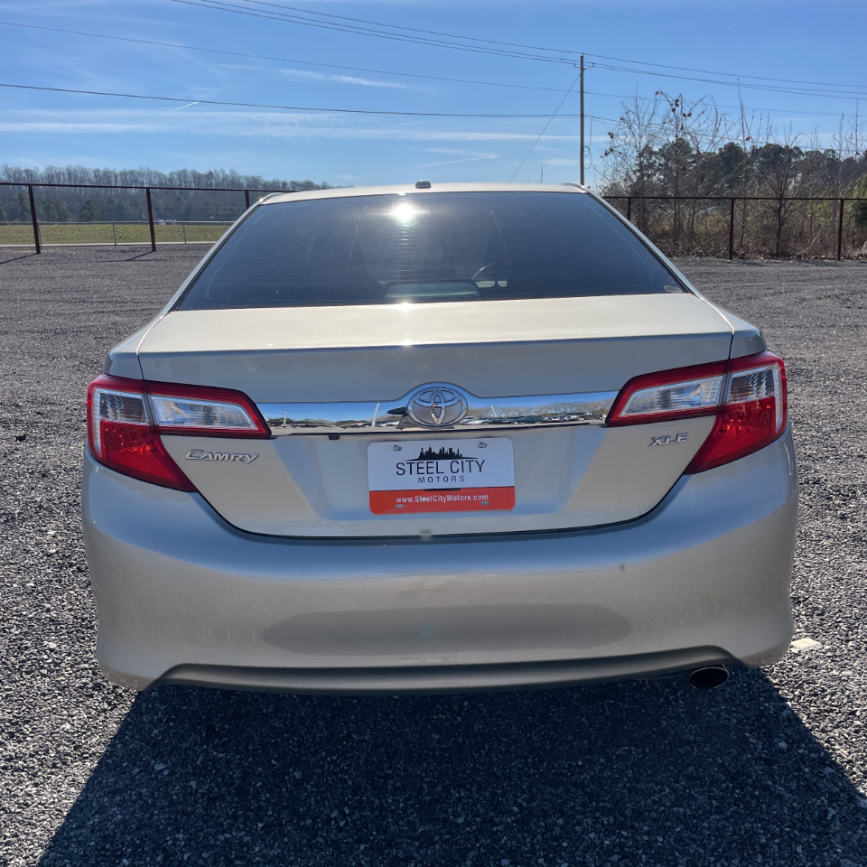 Toyota Camry XLE 2014