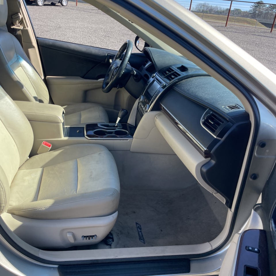 Toyota Camry XLE 2014