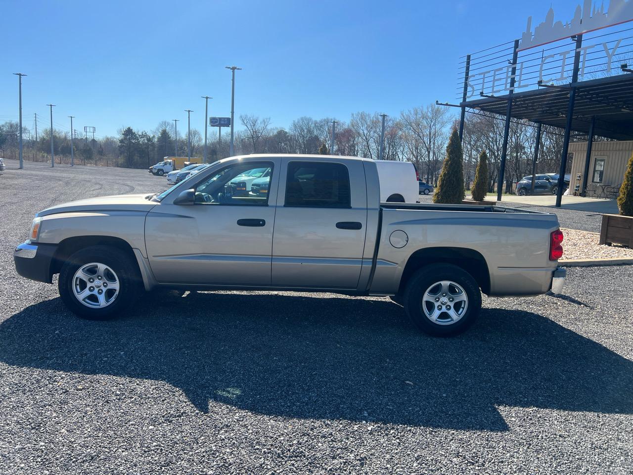 Dodge Dakota  2005