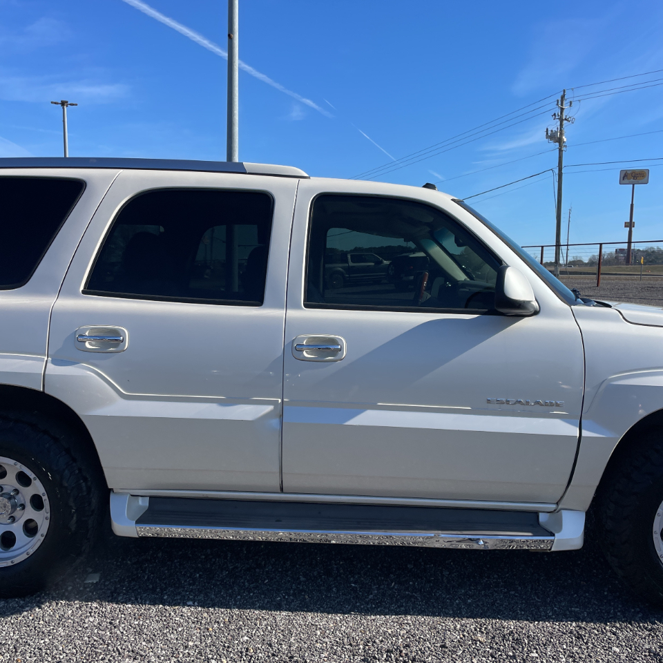 Cadillac Escalade Base 2005