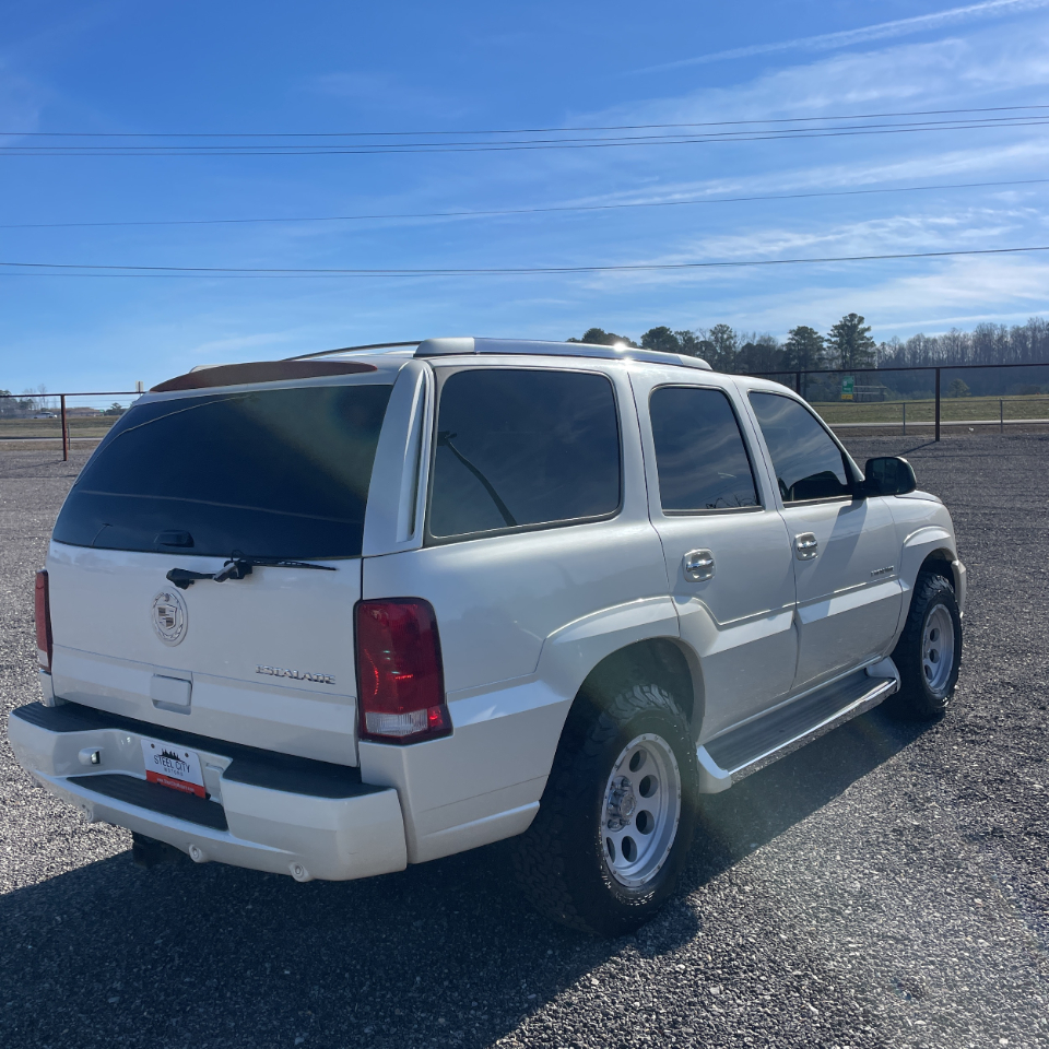 Cadillac Escalade Base 2005