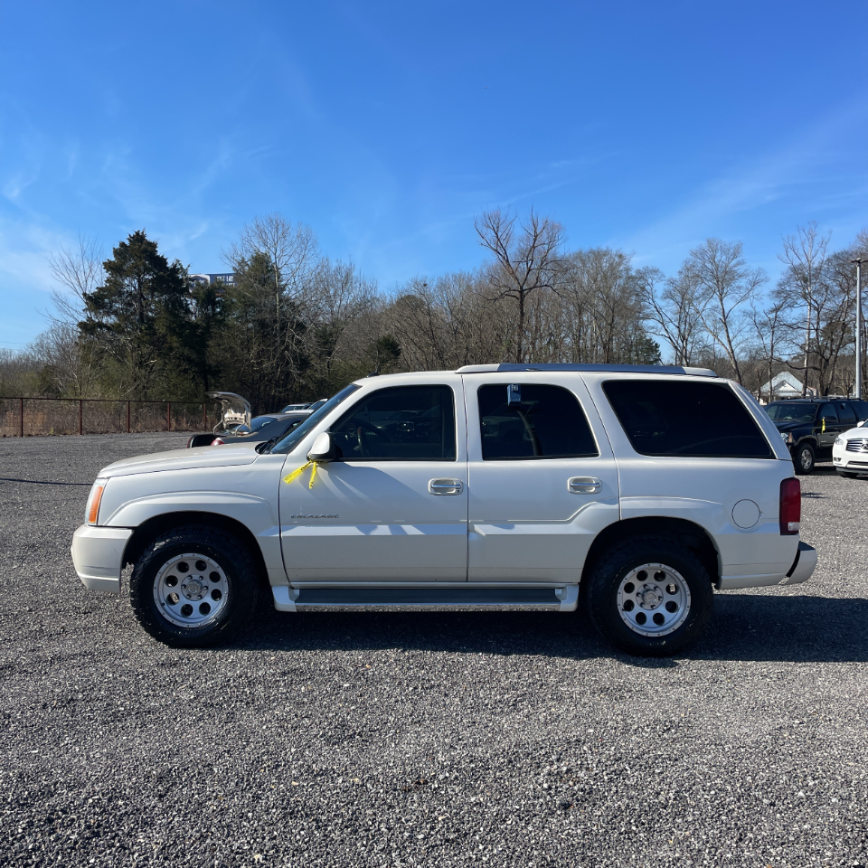 Cadillac Escalade Base 2005
