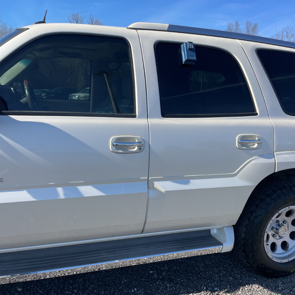 Cadillac Escalade Base 2005