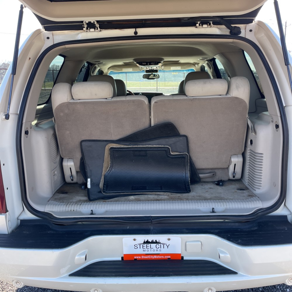 Cadillac Escalade Base 2005