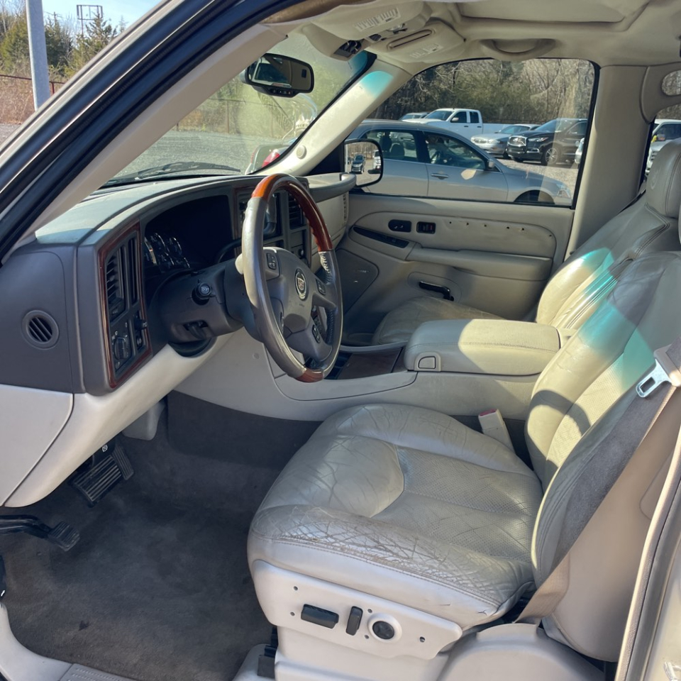 Cadillac Escalade Base 2005